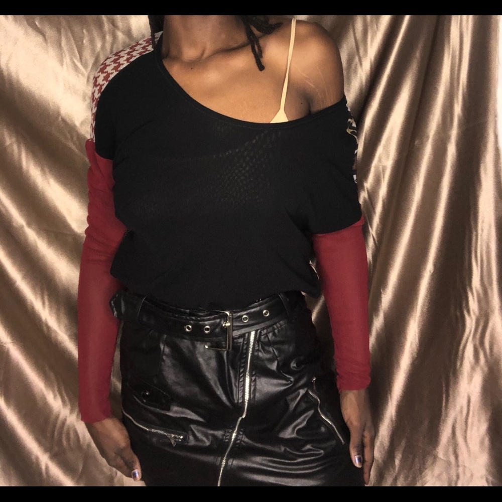 Chic top - Picture 2 of 4